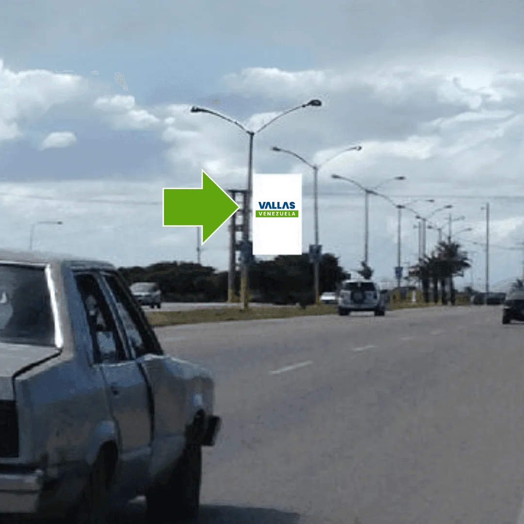 Av. Juan Bautista Arismendi. Distribuidor Autopista. Sentido Punta de Piedra Margarita. Edo. Nueva Esparta