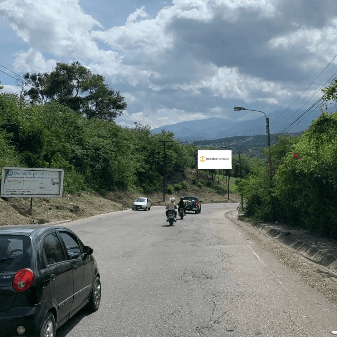 Valla Publicitaria en Entrada a San Cristóbal de 8m x 4m