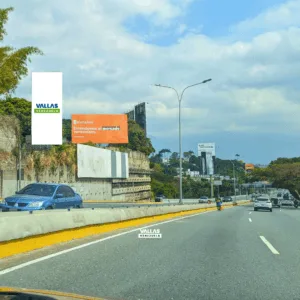 Autopista Prados del Este Tramo Trinidad - C.C. CONCRESA sentido Las Mercedes.
