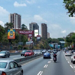 Autopista Prados del Este Las Mercedes - Santa Fé