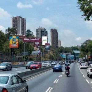 Autopista Prados del Este Las Mercedes - Santa Fé