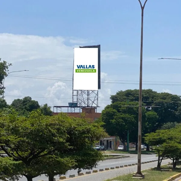 Av. Venezuela entre carrera 13 y 14 azotea del Edificio Chévere, vía salida de Barquisimeto. Valla Vertical 6m x 12m