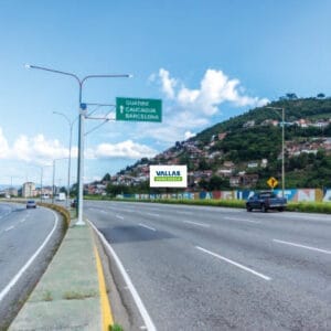 Autopista Gran Mariscal Ayacucho entrada de Guarenas sentido Caracas - Guarenas