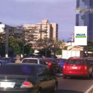 Av. 05 de Julio Frente a Enelven vía este de la ciudad Maracaibo