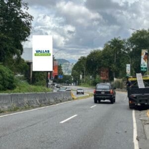 Autopista La Trinidad- La Boyera a 300 mts antes de la Boyera