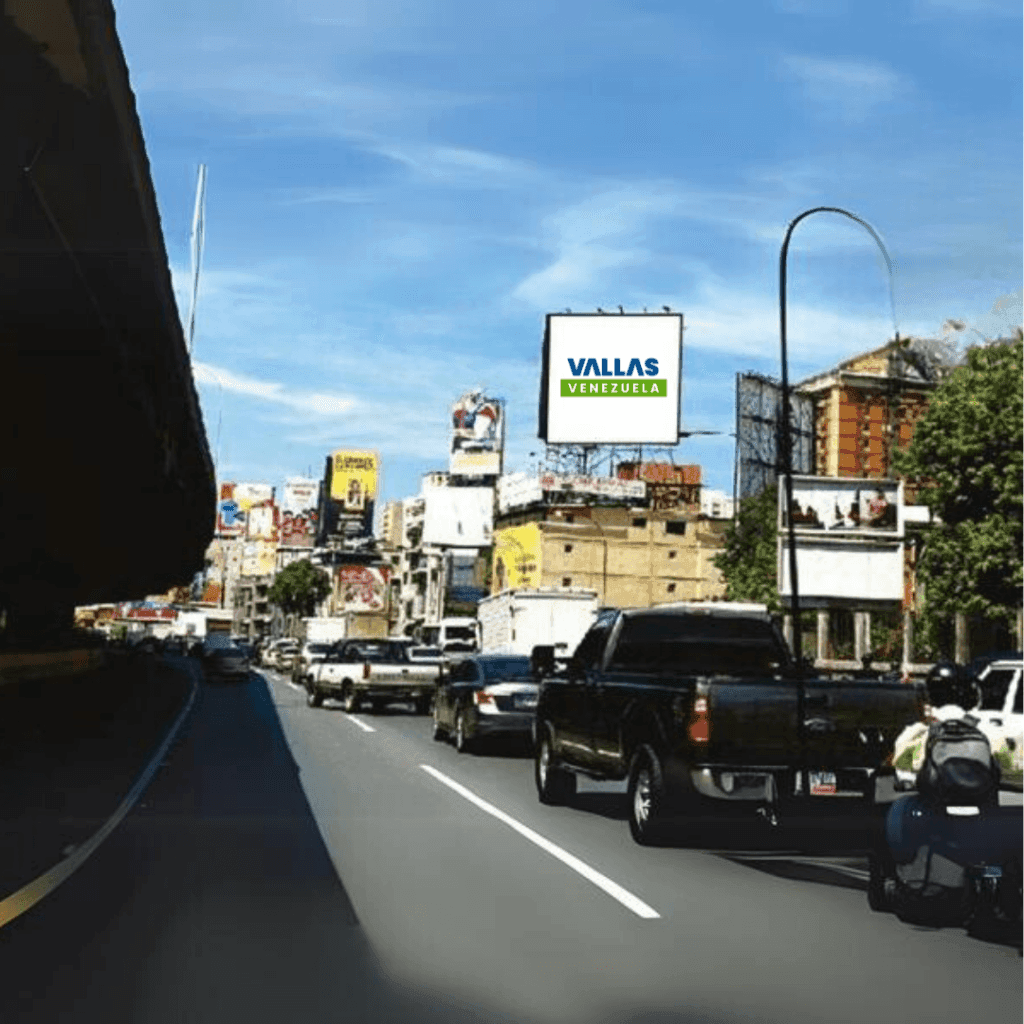 Autopista Francisco Fajardo, Altura Bello Monte, Edificio Caprera, sentido este/oeste, Caracas, Valla Cuadrada de 12m x 12m Iluminada.
