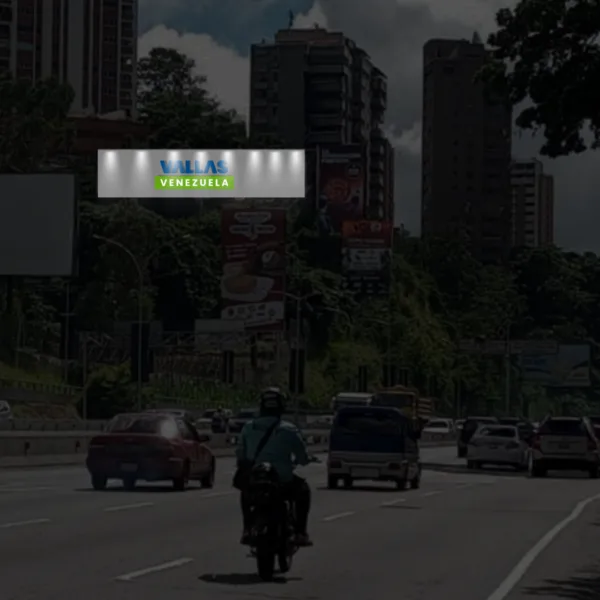 Autopista Prados Del Este, Altura Santa Rosa de Lima, sentido Este, Caracas. Valla Horizontal de 30 m x 6.1m