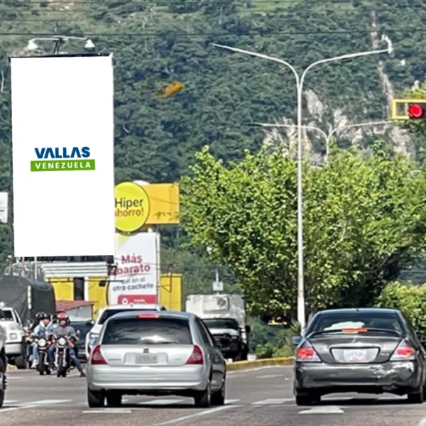 Av. Rotaria Al Lado Cadena De Supermercados Garzón Y MAKRO Al Lado Del Híper Garzón