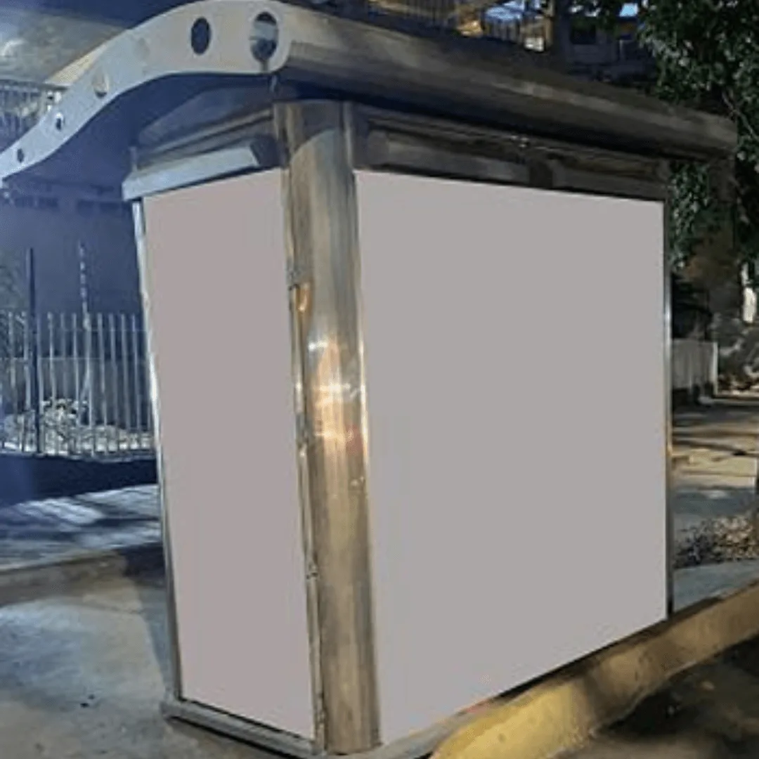 Kiosco Frente a la escuela de la Guardia Nacional a 200 metros de la plaza Madariaga del paraíso