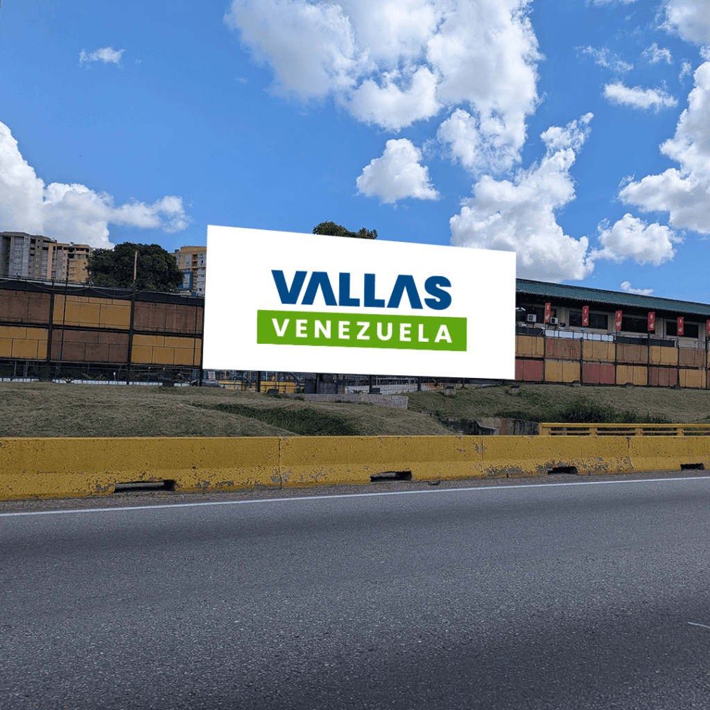 Autopista del Este Altura del Club Chino frente a Parque Negra Hipólita