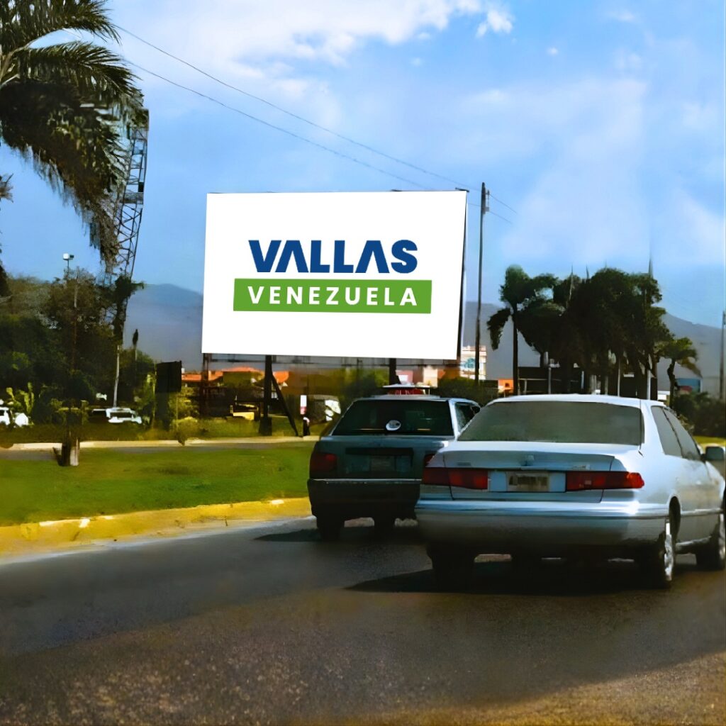 Valla publicitaria en Anzoátegui - Salida de Barcelona, sector redoma de los pájaros, Puerto la Cruz, Valla Horizontal de 20m x 10m