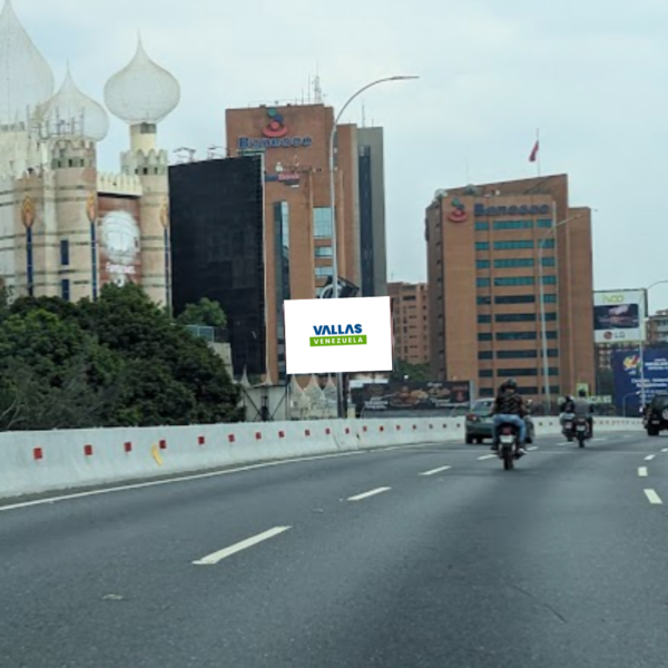 Autopista Francisco Fajardo sector El Rosal Quinta Janeth después del módulo de tránsitoCaracas