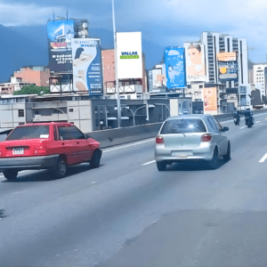 Valla publicitaria en Distrito Capital - Autopista Gran Cacique Guaicaipuro, sector Bello Monte, Edif. P.O., Caracas, Valla Vertical de 6m x 12m