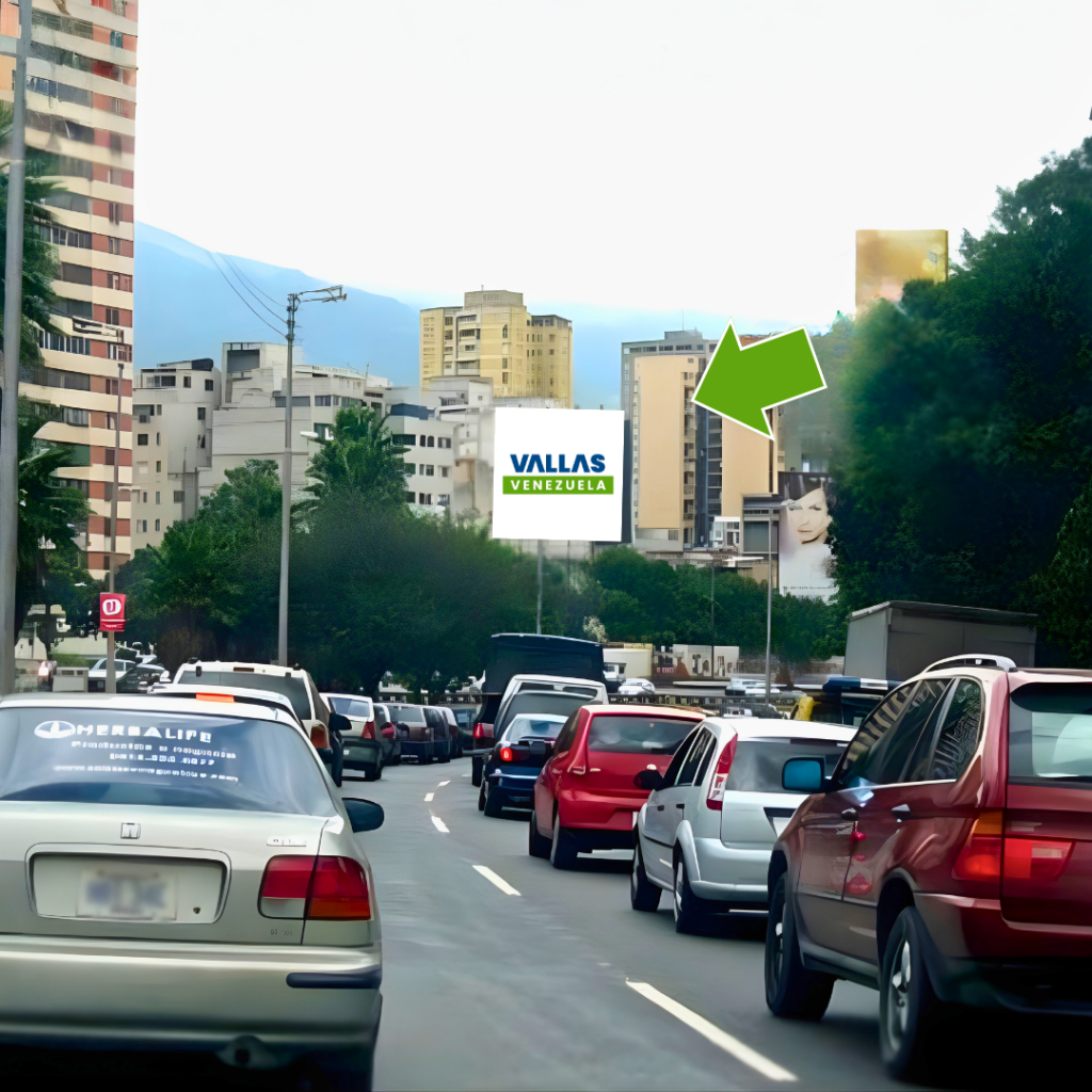Valla publicitaria en Distrito Capital - Autopista Francisco Fajardo, antes del Distribuidor Baralt, Caracas, Valla Cuadrada de 12m x 12m