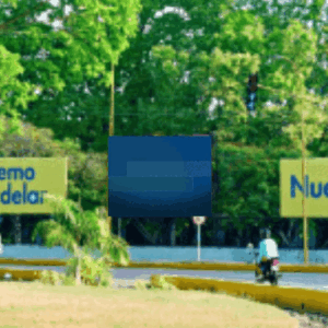 Valla publicitaria en Carabobo - Av. Bolivar de Valencia, Redoma de Guaparo, Pantalla Led