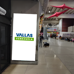 Valla publicitaria en La Guaira - Banner 13 onzas, Aeropuerto Internacional Simón Bolívar, Maiquetía, Valla Vertical de 1.3m x 3m